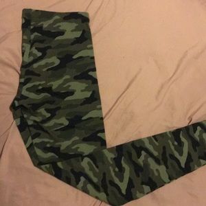 Camo leggings